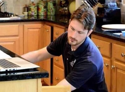 MEASURING-MAN for countertops-in-alpharetta Countertops measurements for Quartz or Granite. Countertops-in-Alpharetta