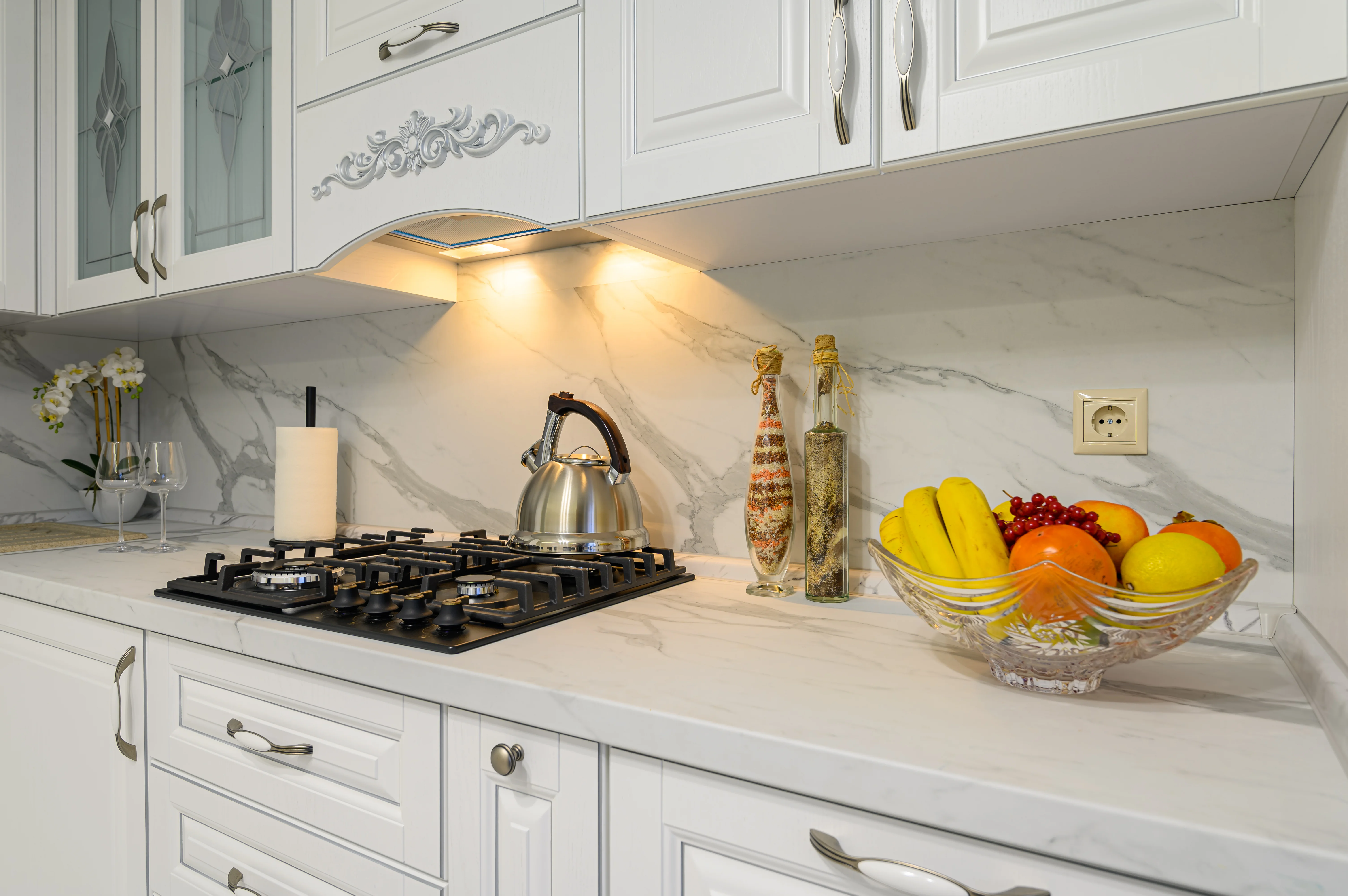 Quartz Countertops and Full Kitchen-Backsplash