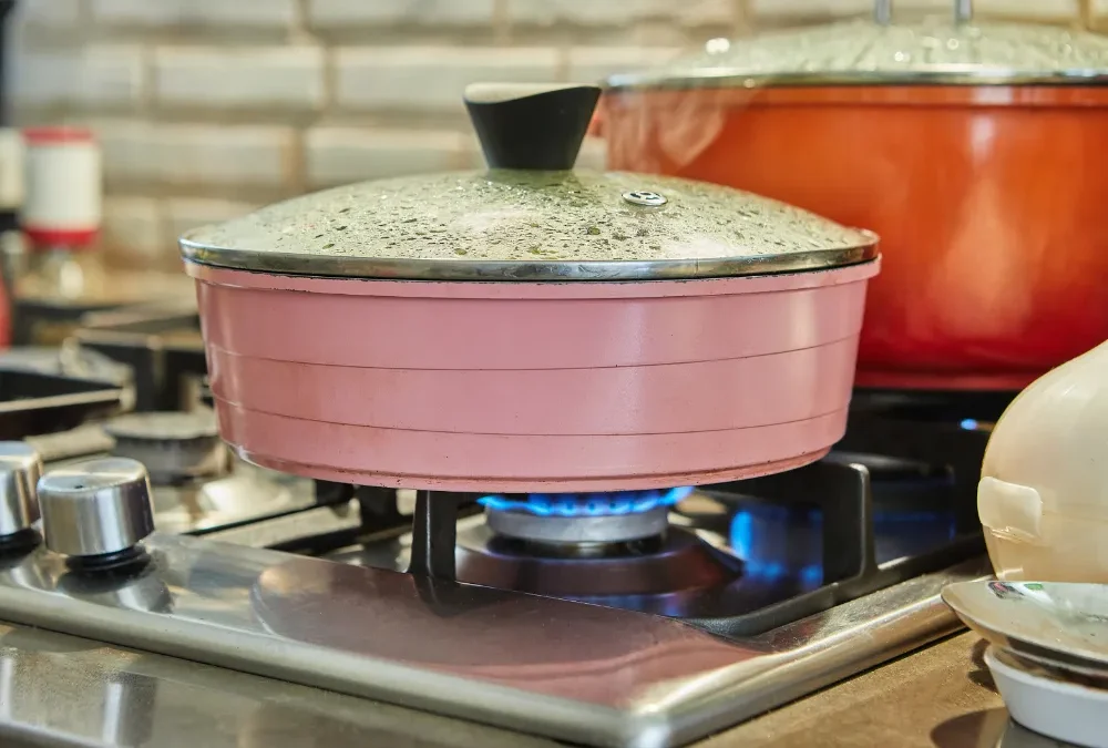 Quartz vs: Granite Heat Resistance Reality Check: For Kitchen Countertops.